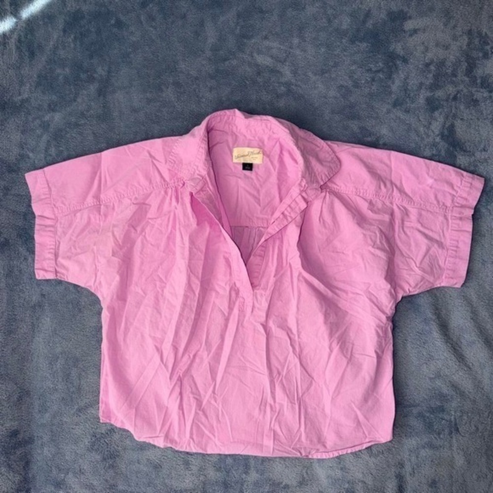 Universal Thread pink cropped button up shirt